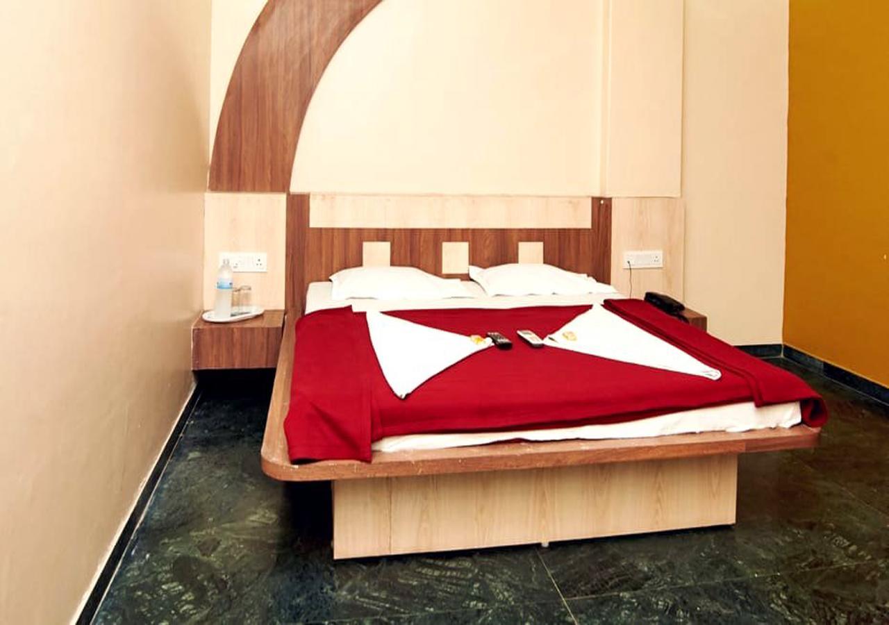 שירדי Hotel Three G מראה חיצוני תמונה