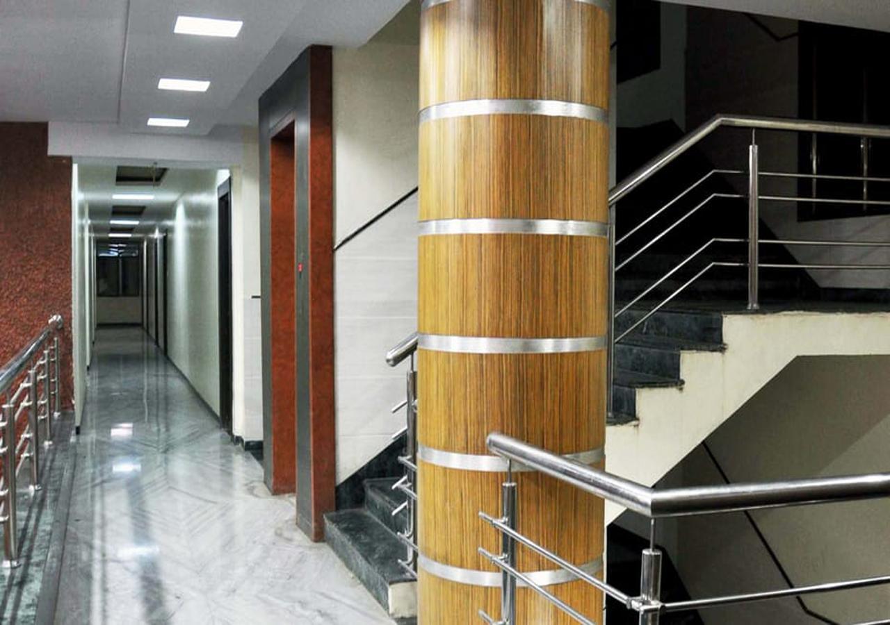 שירדי Hotel Three G מראה חיצוני תמונה